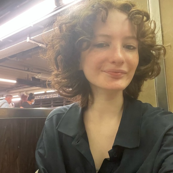 Meet your Posher, Mairead - Picture 2 of 4